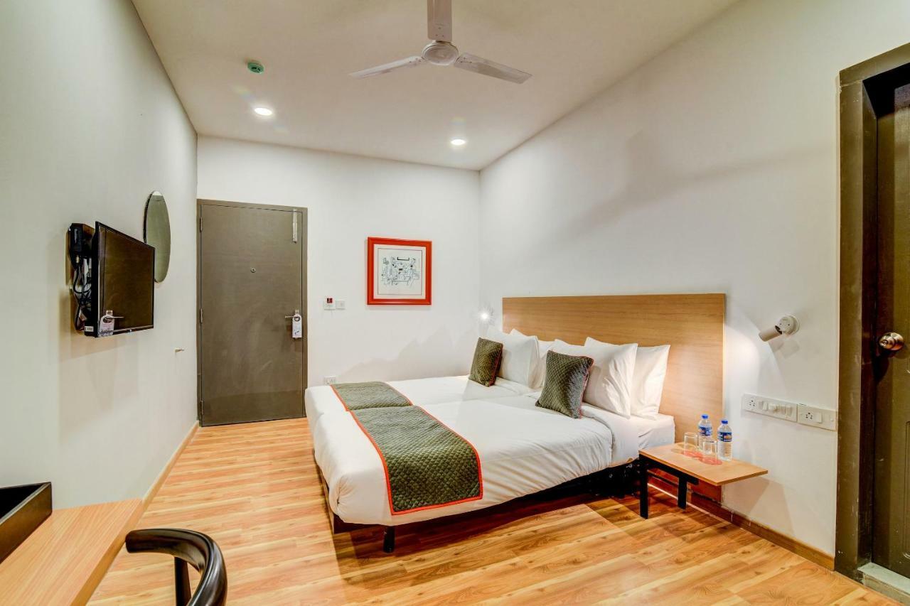 班加罗尔 Oyo Townhouse 104 Koramangala Maharaja Signal酒店 外观 照片